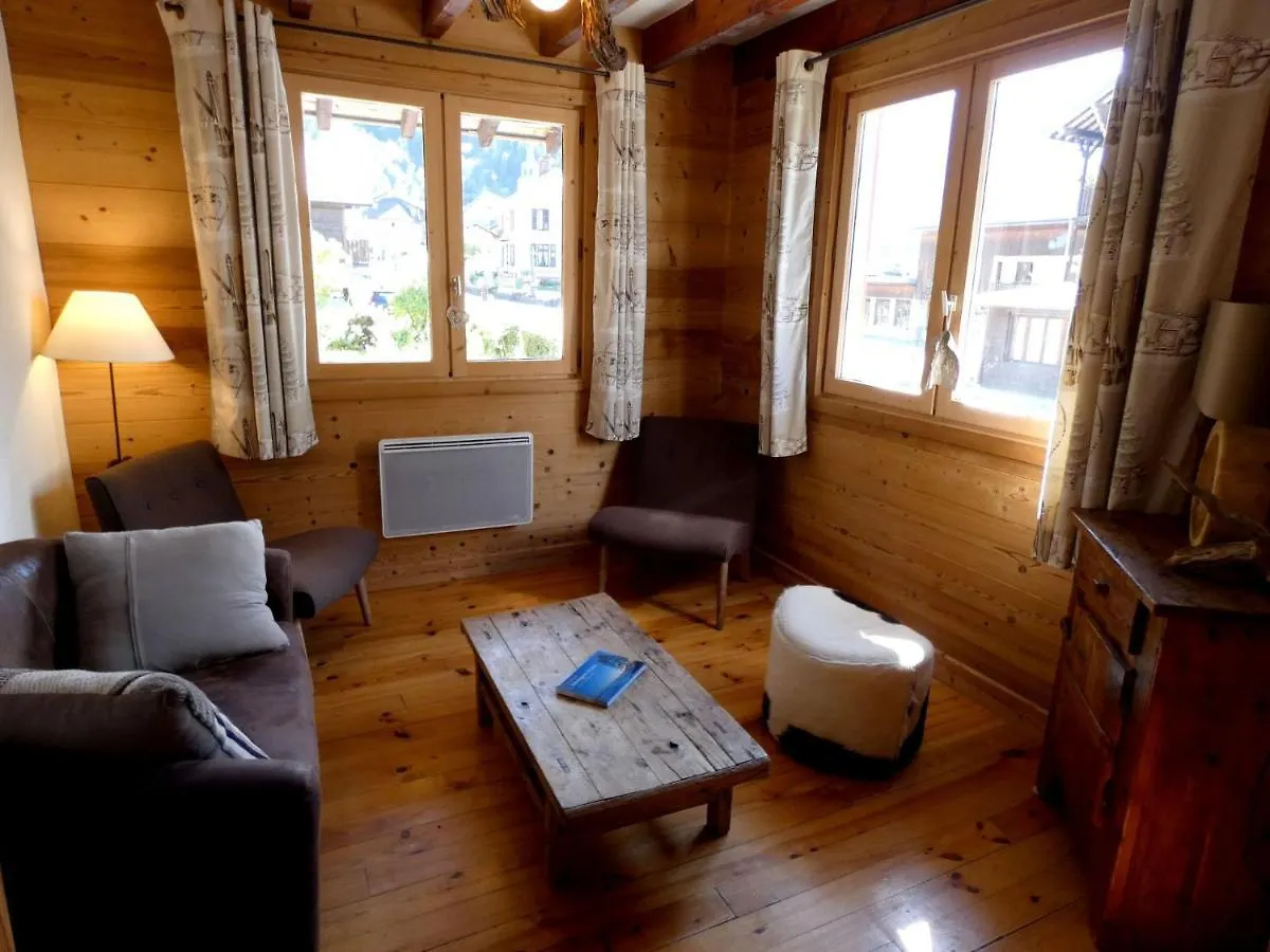 Chalet Centre Village, 8 Personnes, 4 Chambres - Ch25