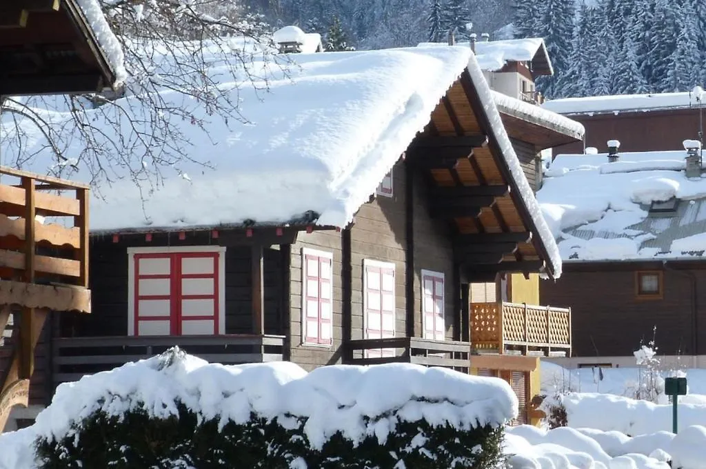 Chalet Centre Village, 8 Personnes, 4 Chambres - Ch25
